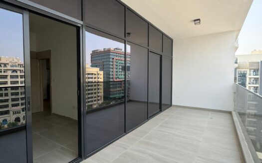 Ultra Luxury 1 Bedroom Apartment | With Laundry Area